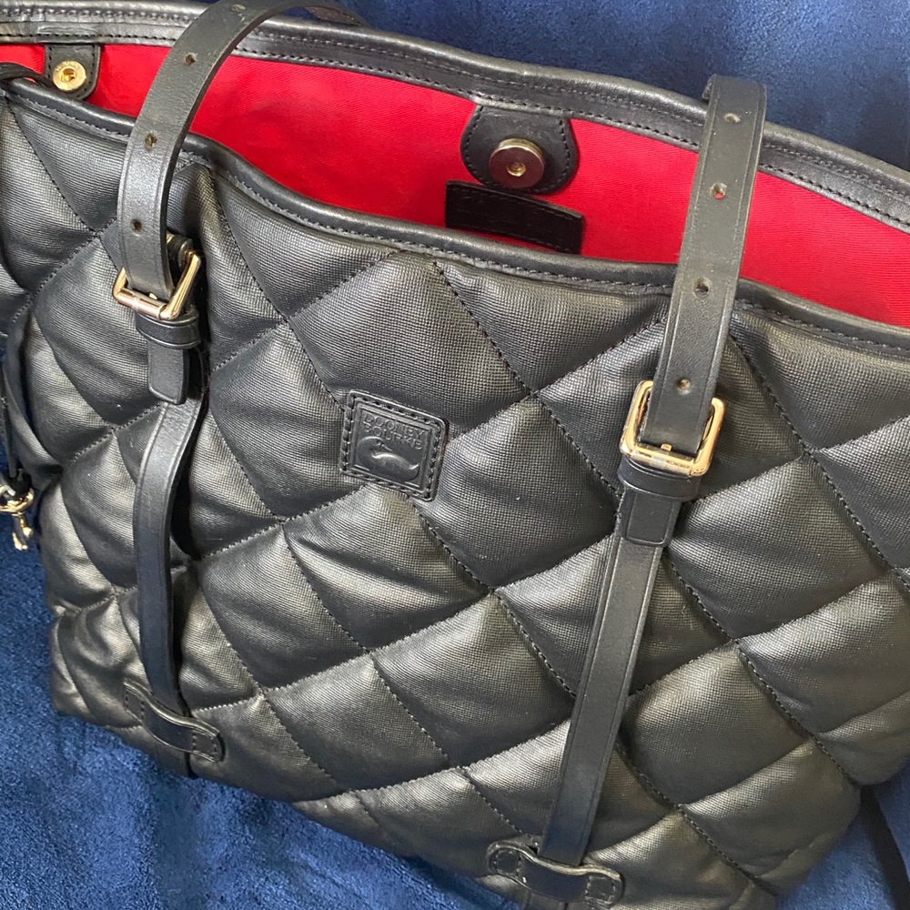 Dooney & Bourke Tote/Handbag Large